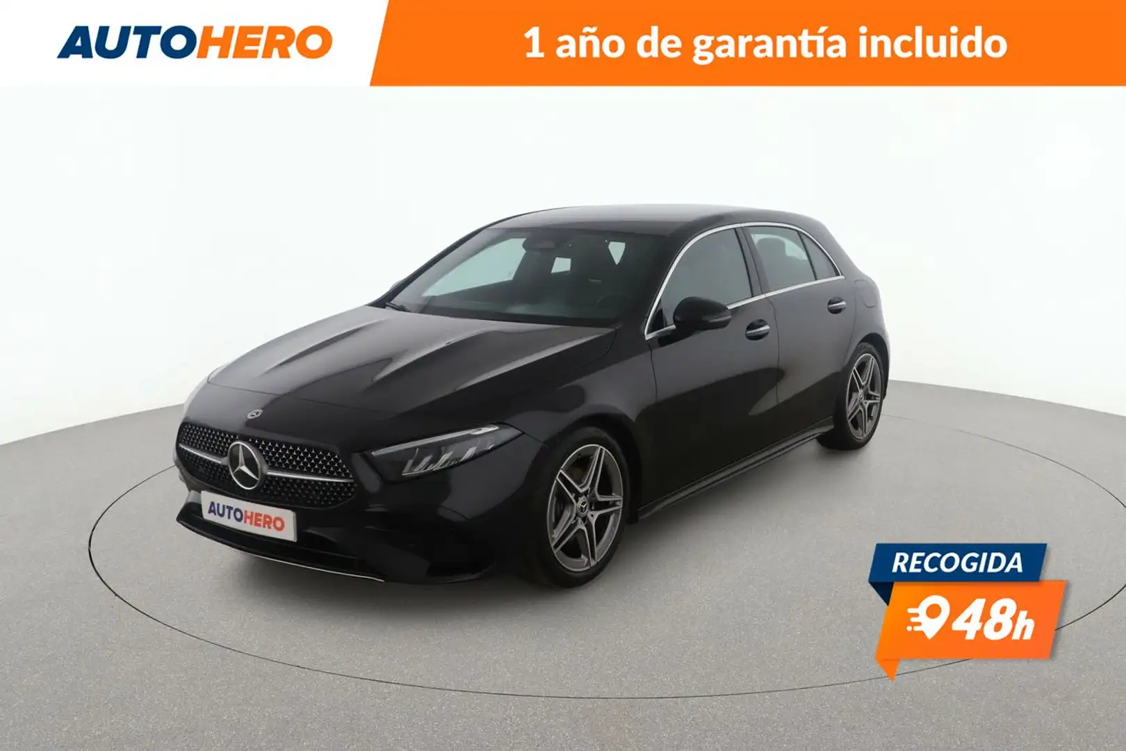 Mercedes-Benz A 200 AMG Line MHEV Zwart - 1