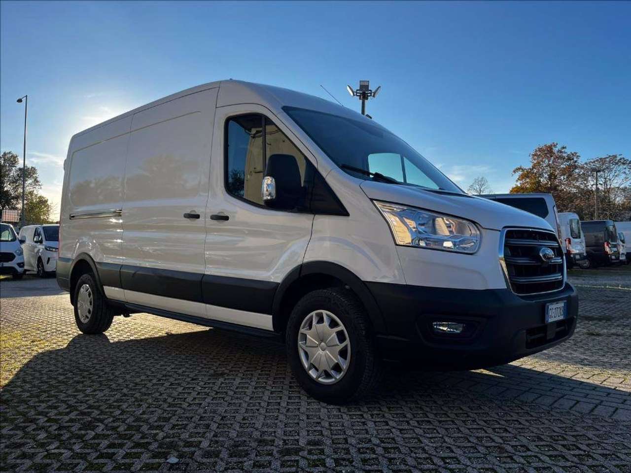 Ford Transit 350 2.0 tdci MHEV 130cv trend L3H2 E6.2
