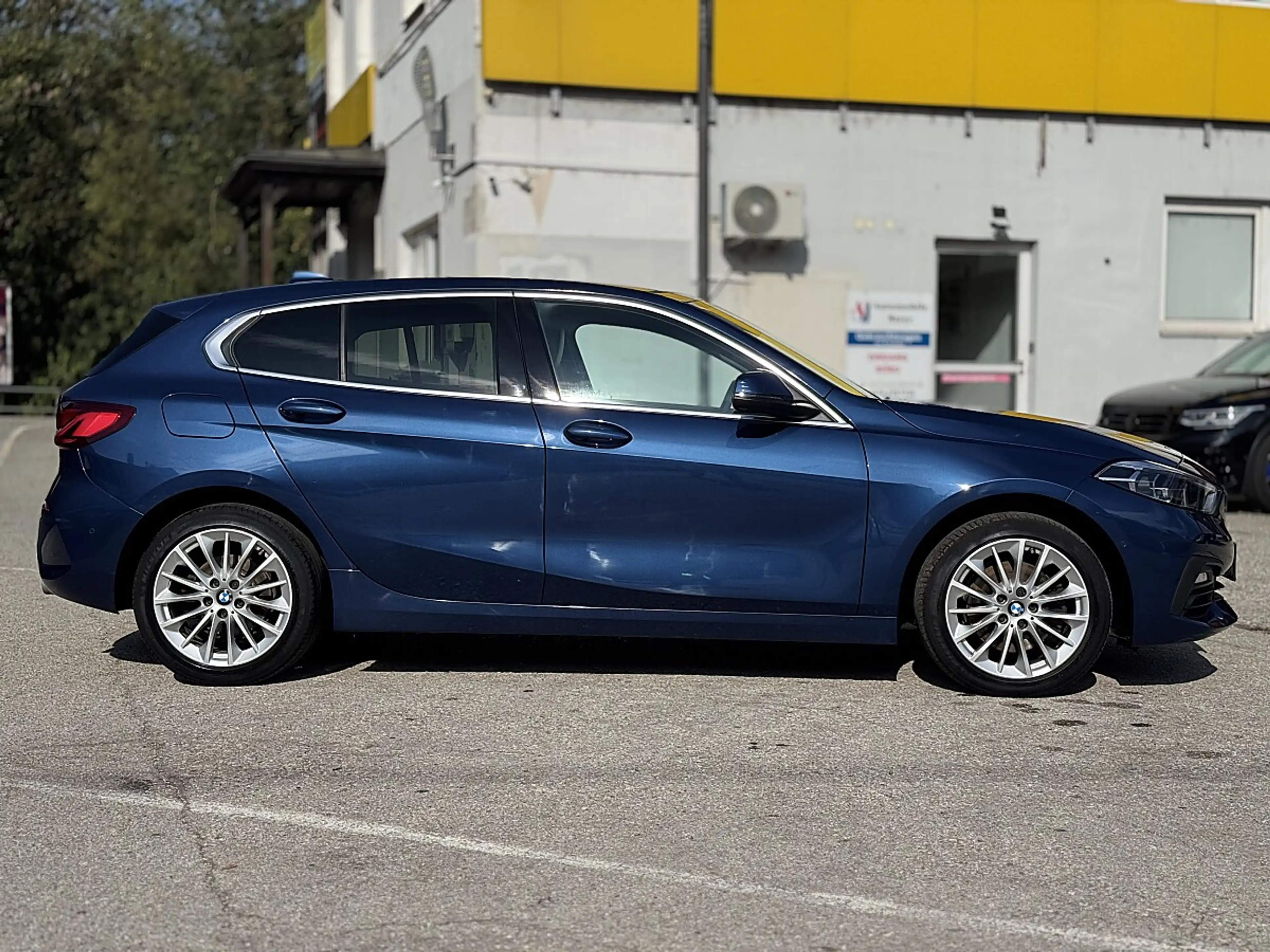 BMW 118 d Advantage Sport Aut.+Navi+Kamera+Leder+AHK+LED — photo 8