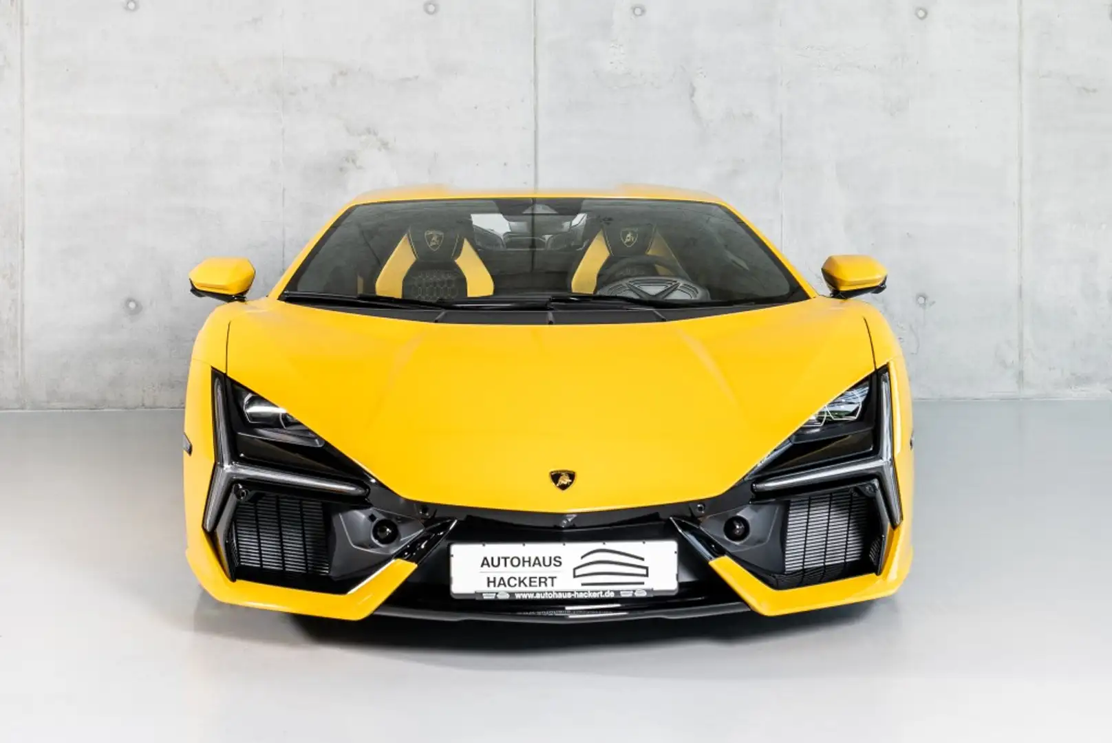 Lamborghini Revuelto Carbon MY26 Geel - 2