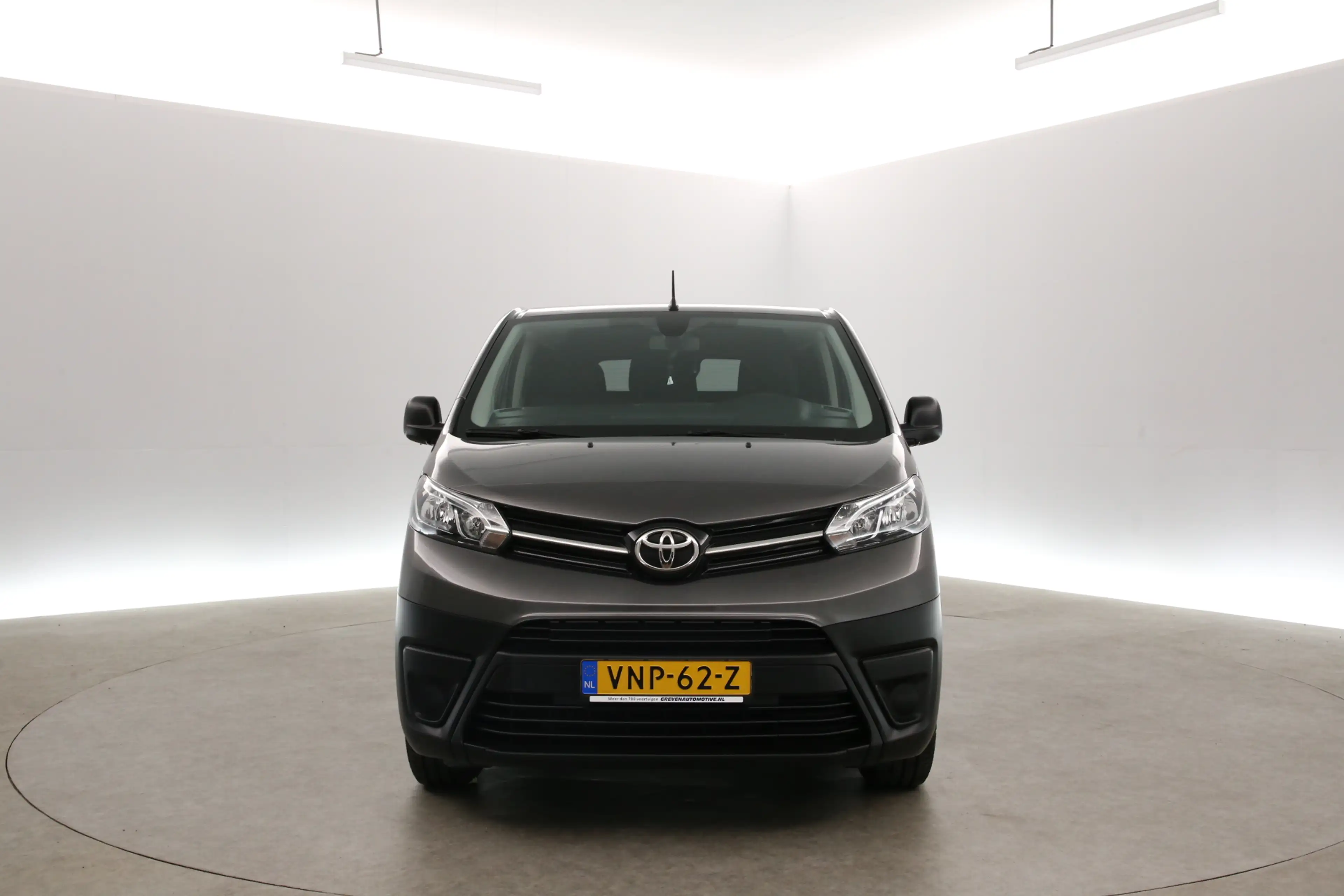 Citroen Jumpy e-Jumpy Toyota ProAce Electric Worker Extra Range — photo 11