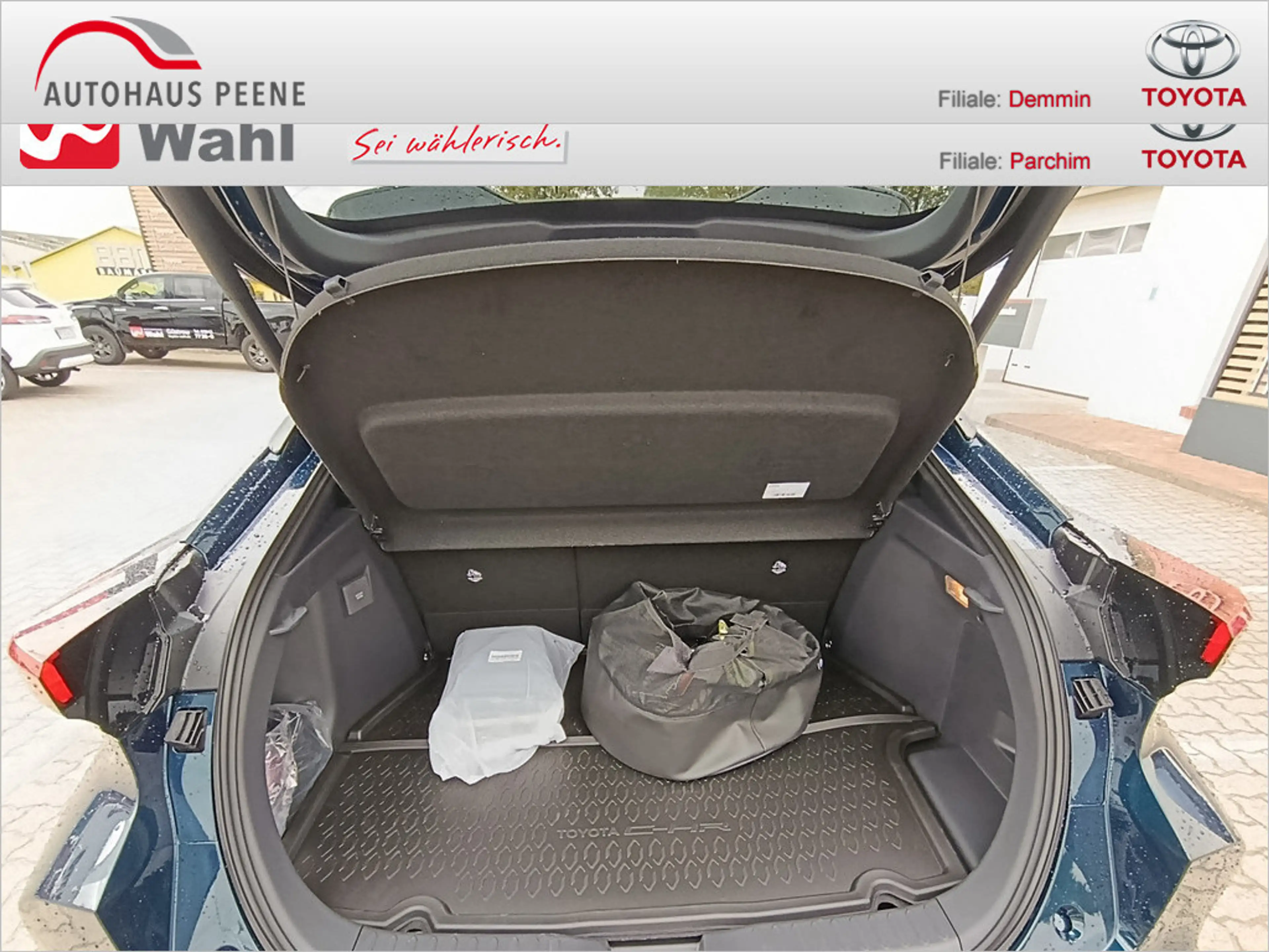 Toyota C-HR 2.0 Plug-In Hybrid FWD Teamplayer — photo 14