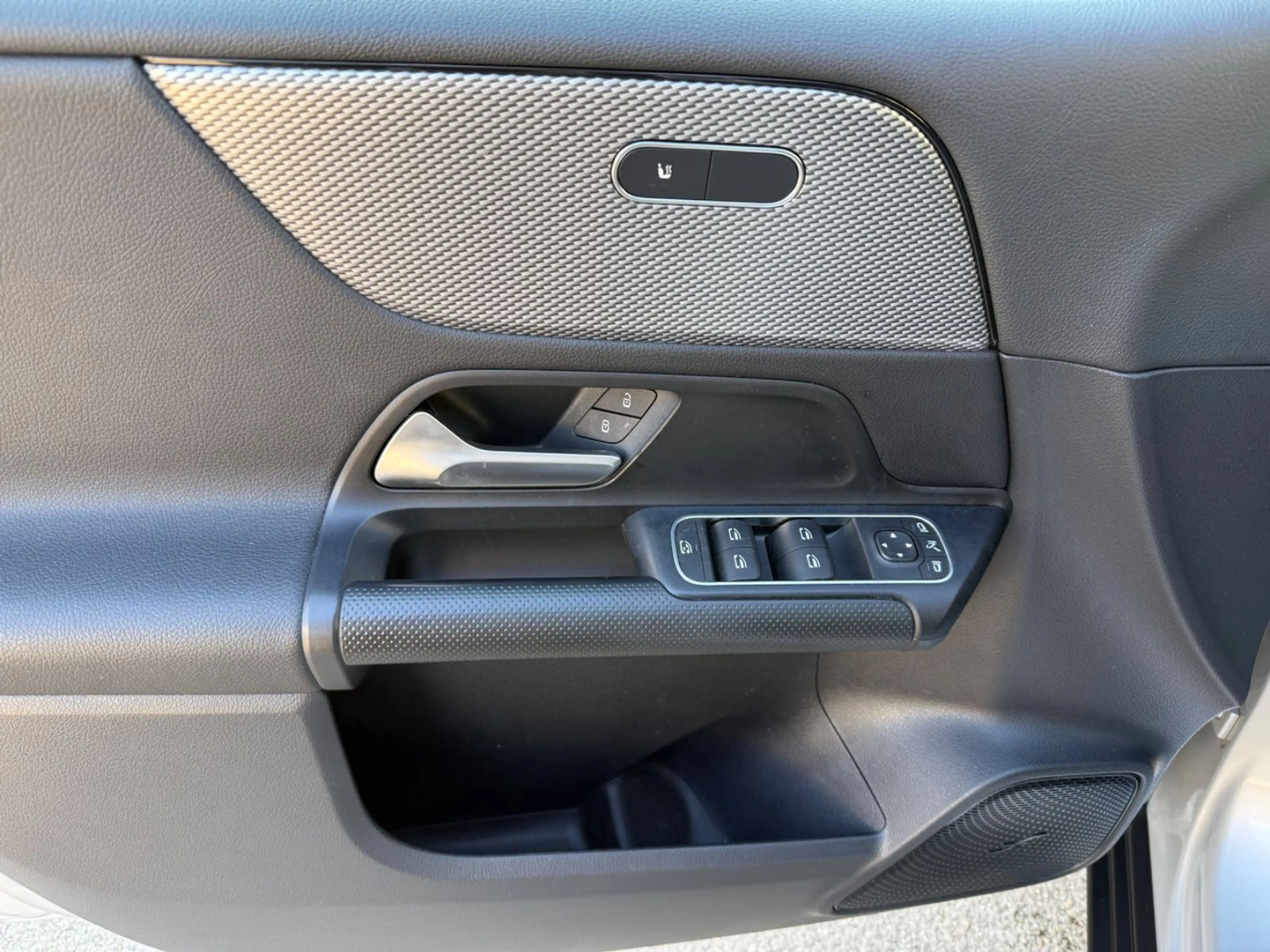 Mercedes-Benz B 220 d AUT~Kam~Pano~MBUX~PDC~Spur~ — photo 15