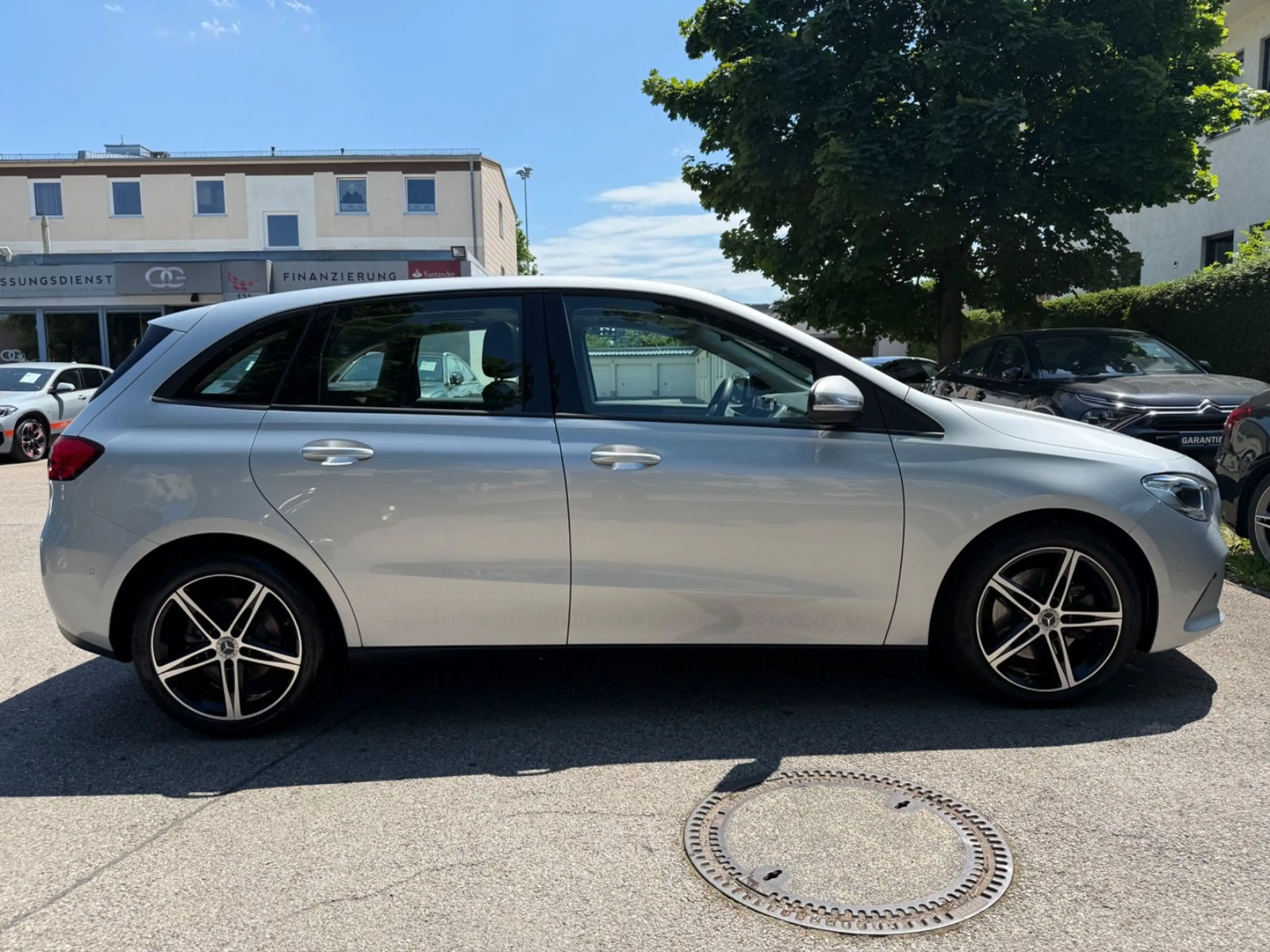 Mercedes-Benz B 220 d AUT~Kam~Pano~MBUX~PDC~Spur~ — photo 6