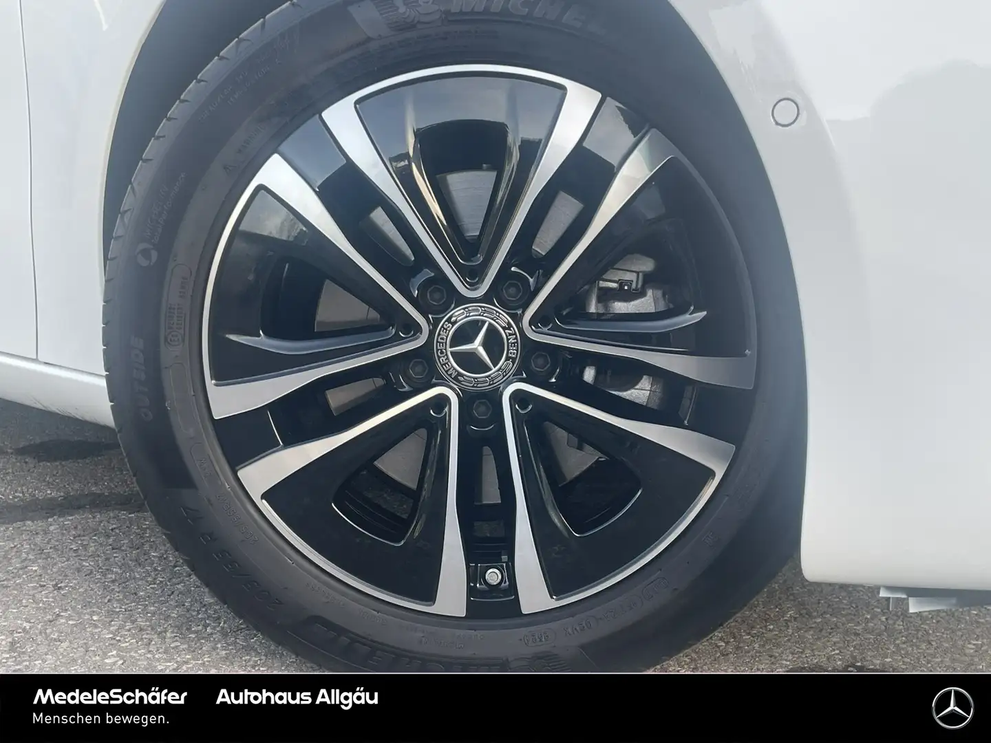 Mercedes-Benz A 180 A 180 Progressive AHK Vorr.Distronic LED Kamera Weiß - 2