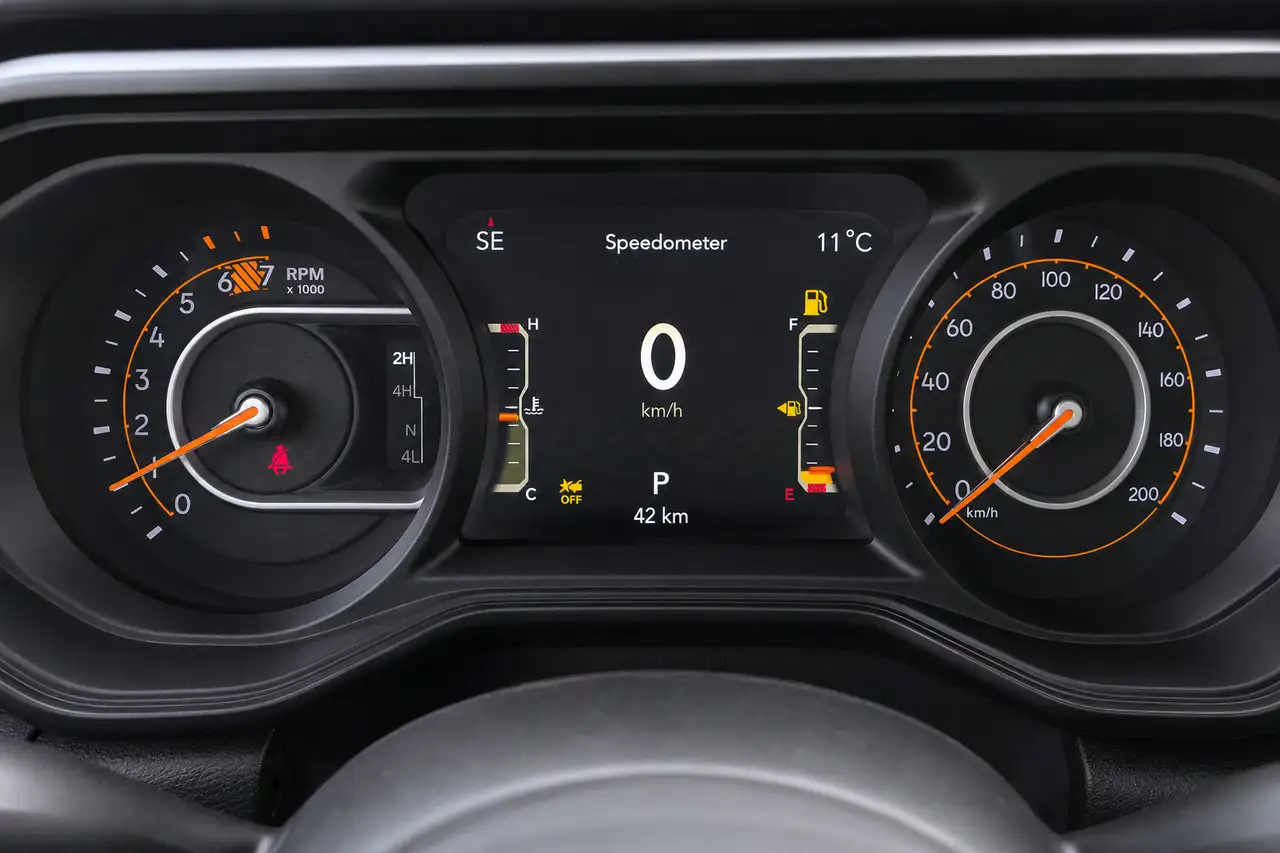 Jeep Wrangler снимка Jeep Wrangler