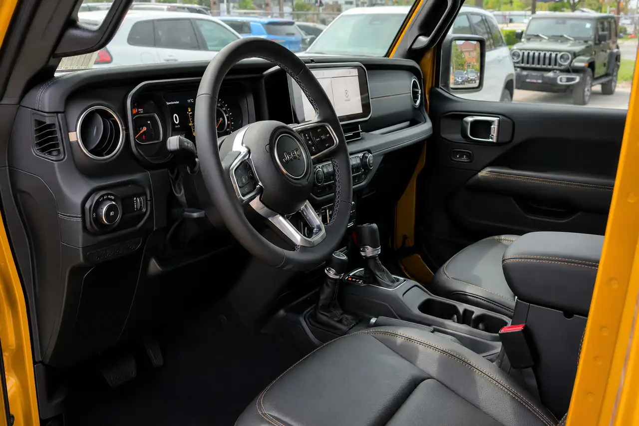 Jeep Wrangler снимка Jeep Wrangler