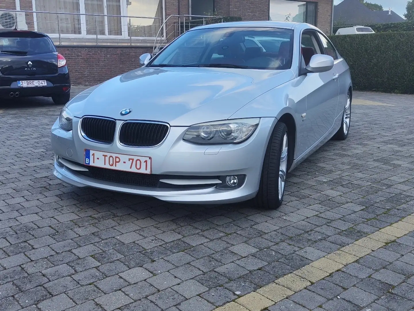BMW 320 320 x drive coupé Argent - 1