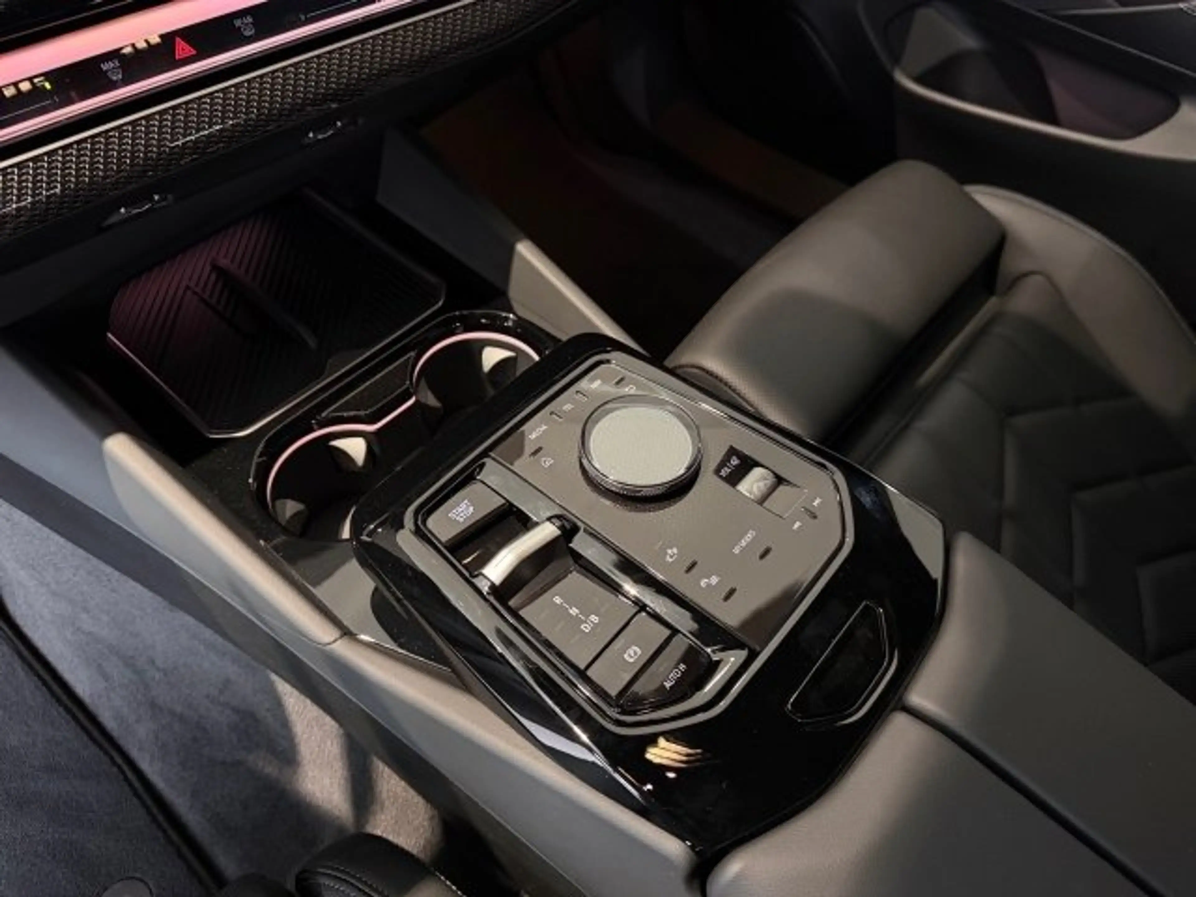BMW i5 eDrive40 Touring — photo 15