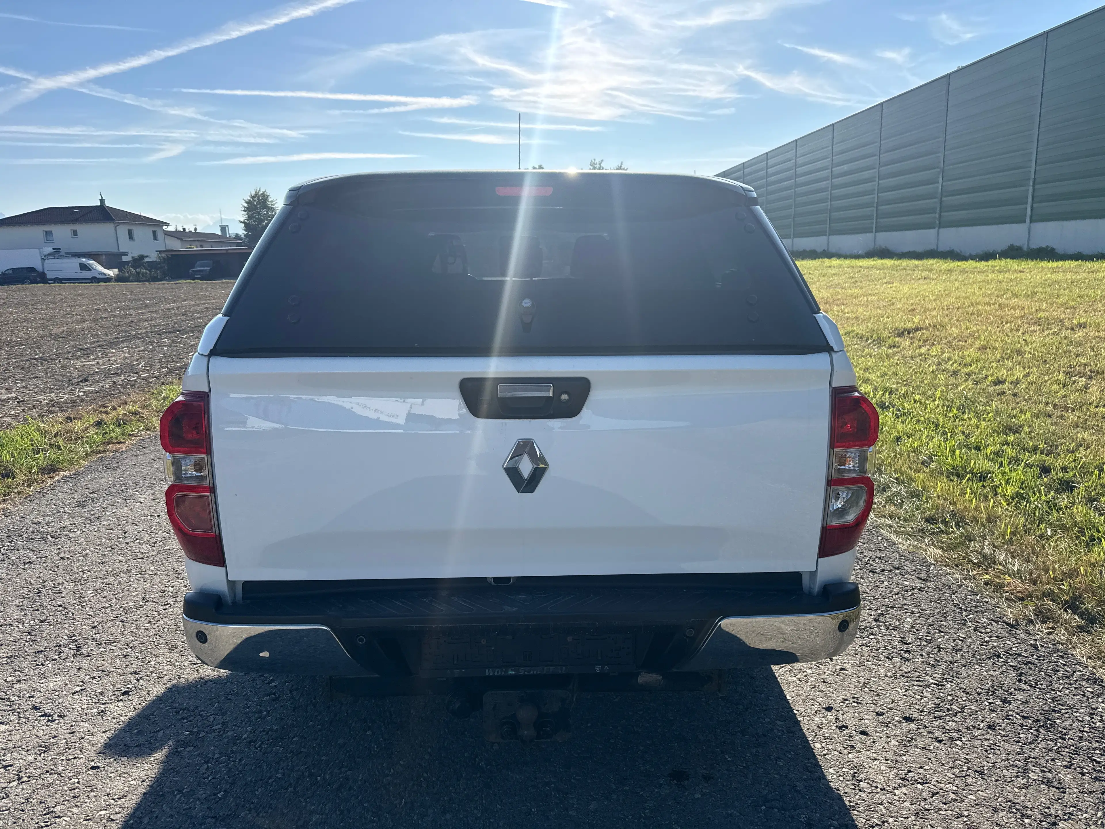 Renault Alaskan Intens Double Cab 4x4 — photo 6