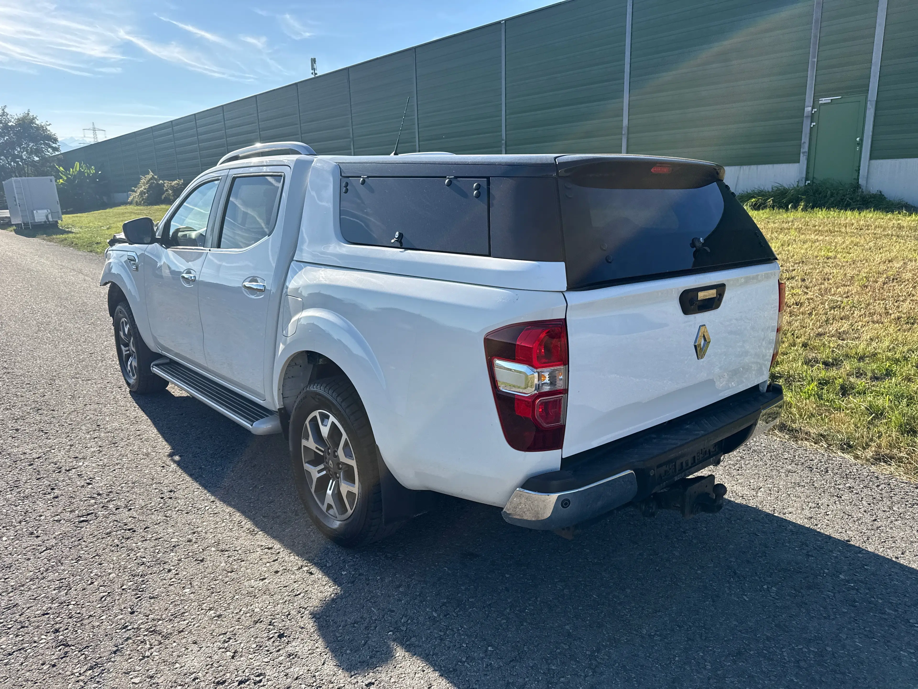 Renault Alaskan Intens Double Cab 4x4 — photo 5