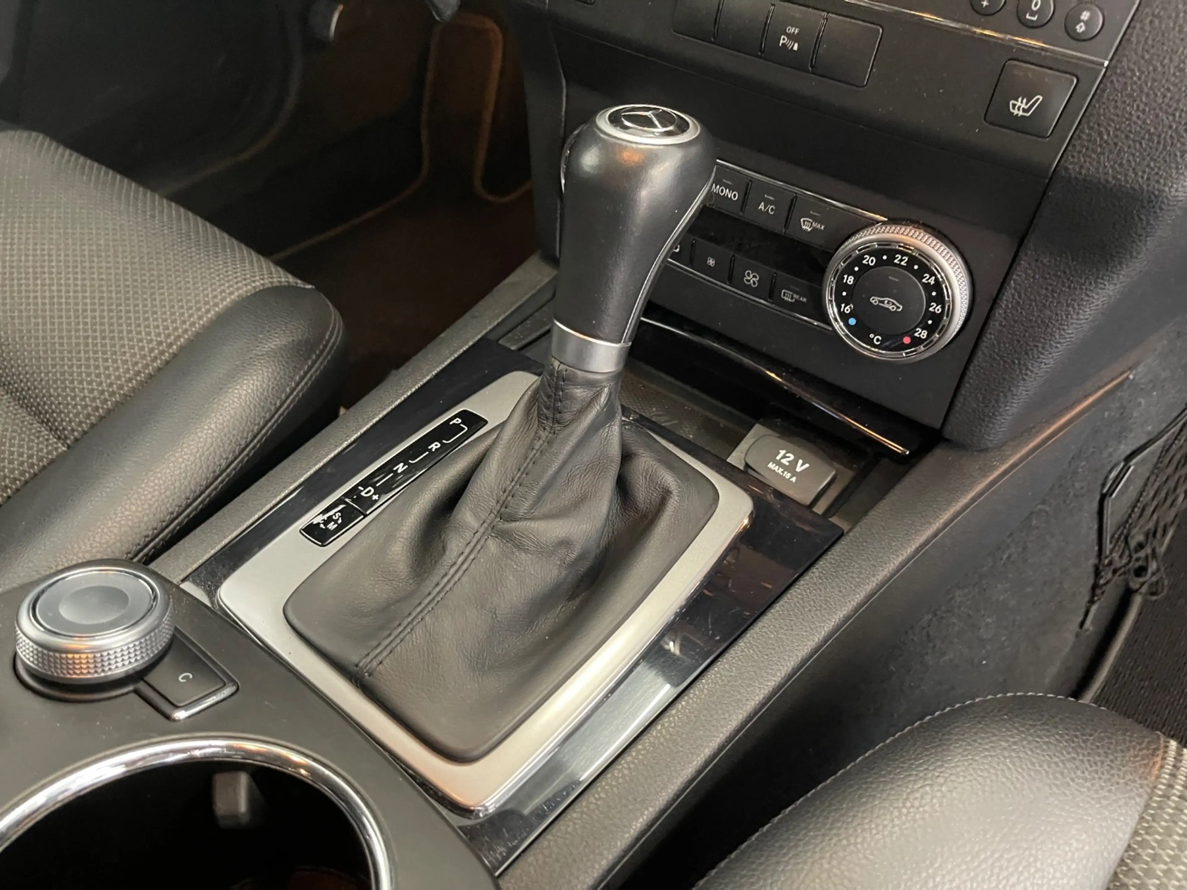 Mercedes-Benz GLK 220 CDI BlueEfficiency 4Matic AHK+SHZ+KlimaA — photo 13
