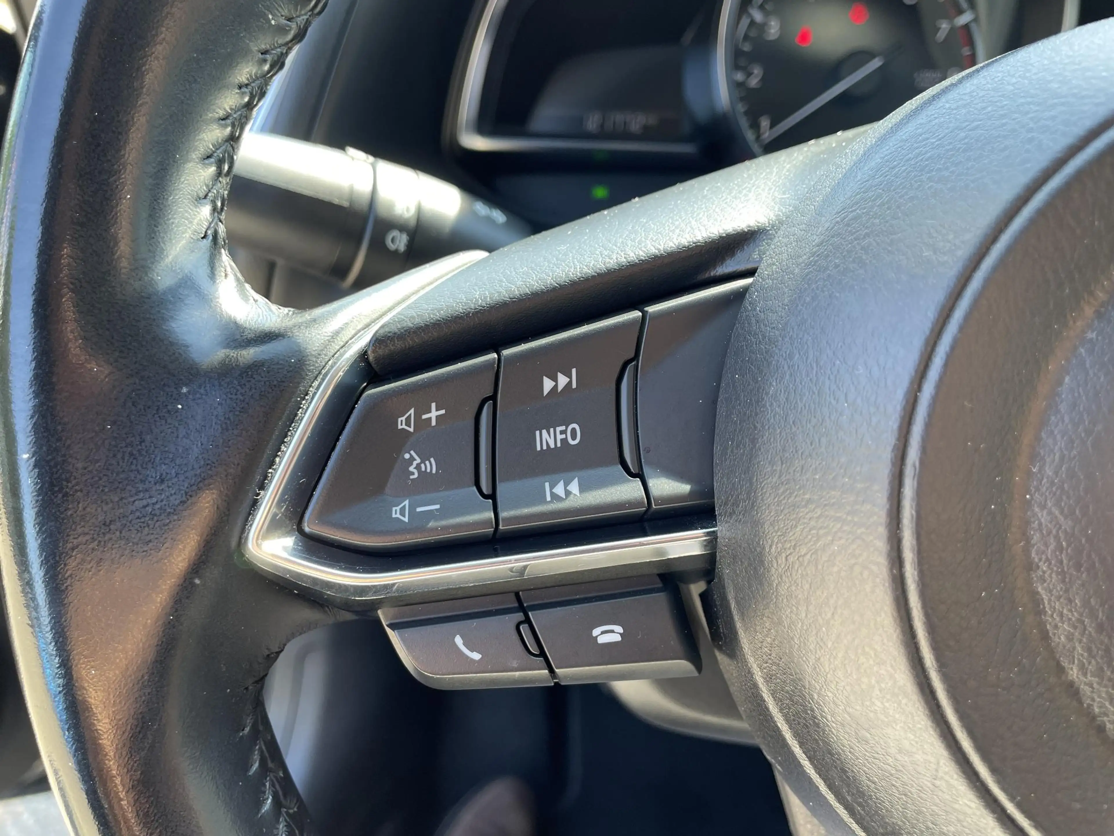 Mazda 3 2.0 SkyActiv-G 120 GT-M , Navi, Leder, Adap.Cruise — photo 14