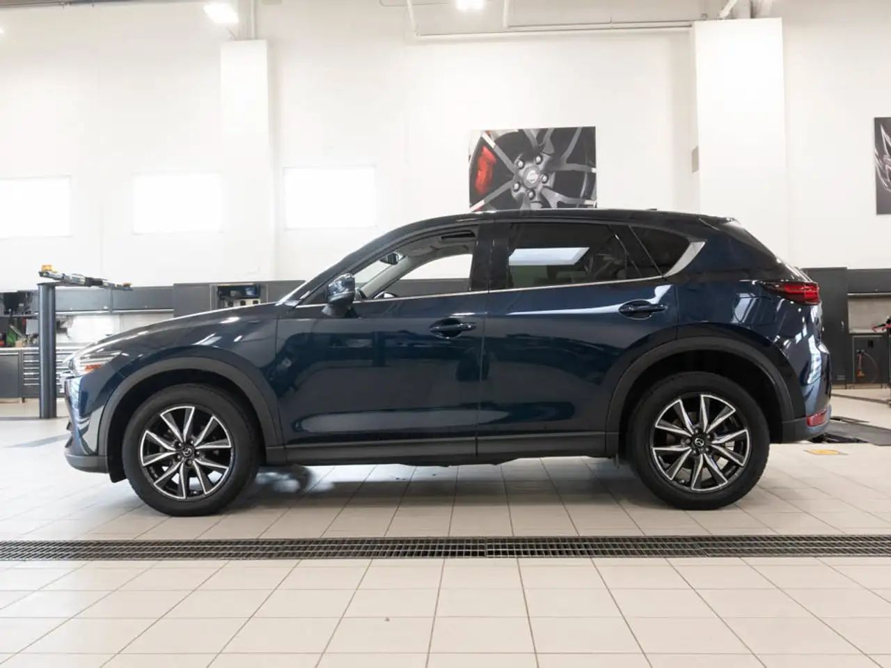 Mazda CX-5 photo Mazda CX-5