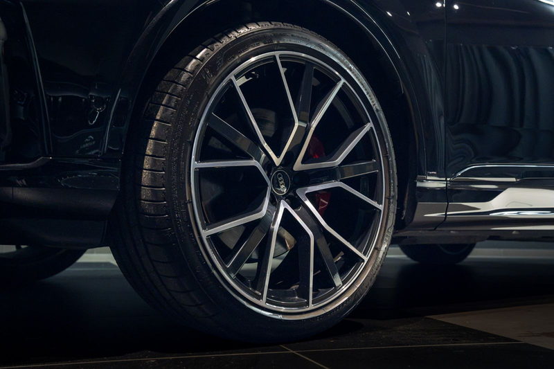 Audi Q7 55 TFSI PANO*AHK*MATRIX*360 — photo 5