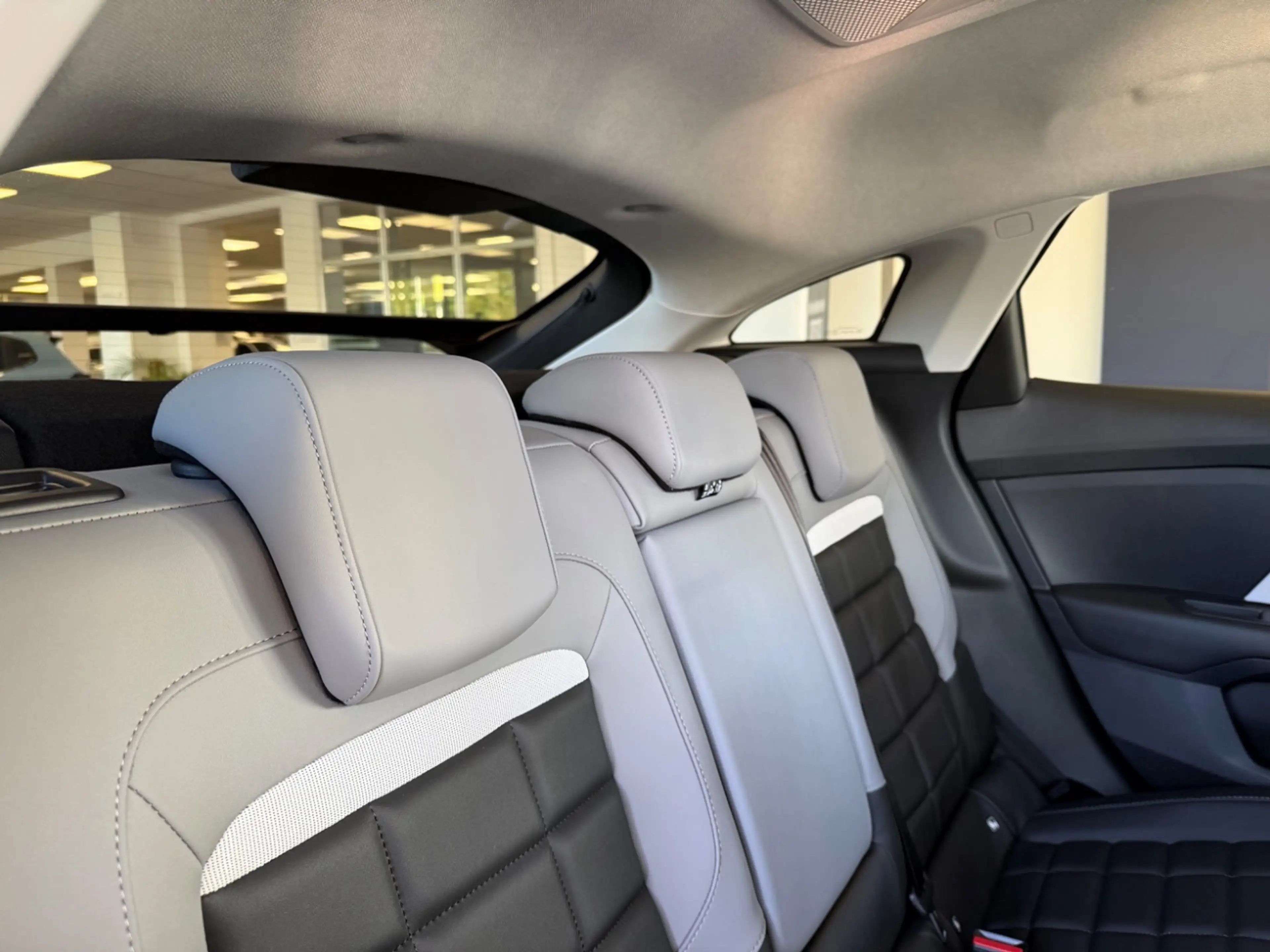 Citroen C4 1.2 145 Max — photo 12