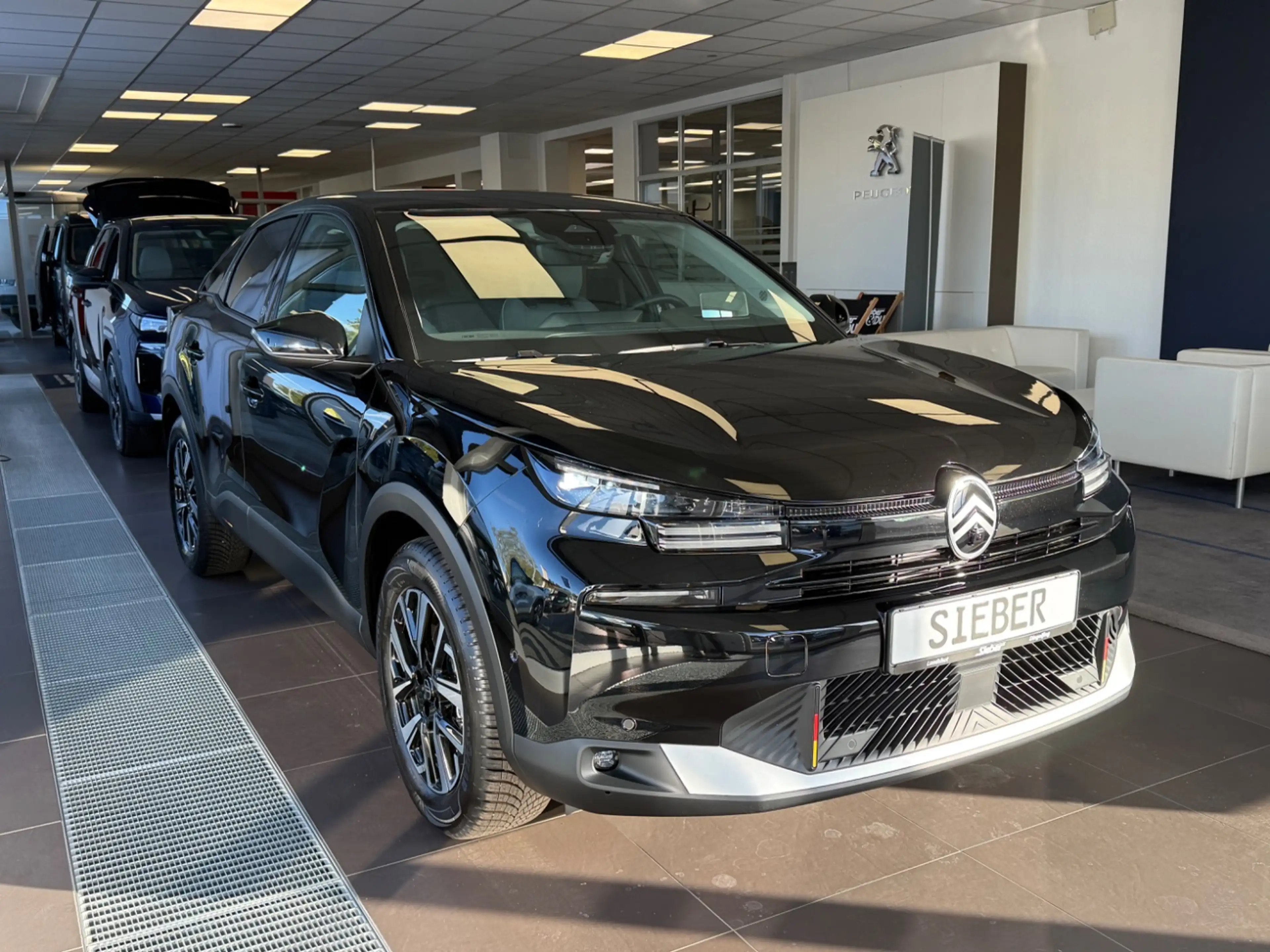 Citroen C4 1.2 145 Max — photo 4