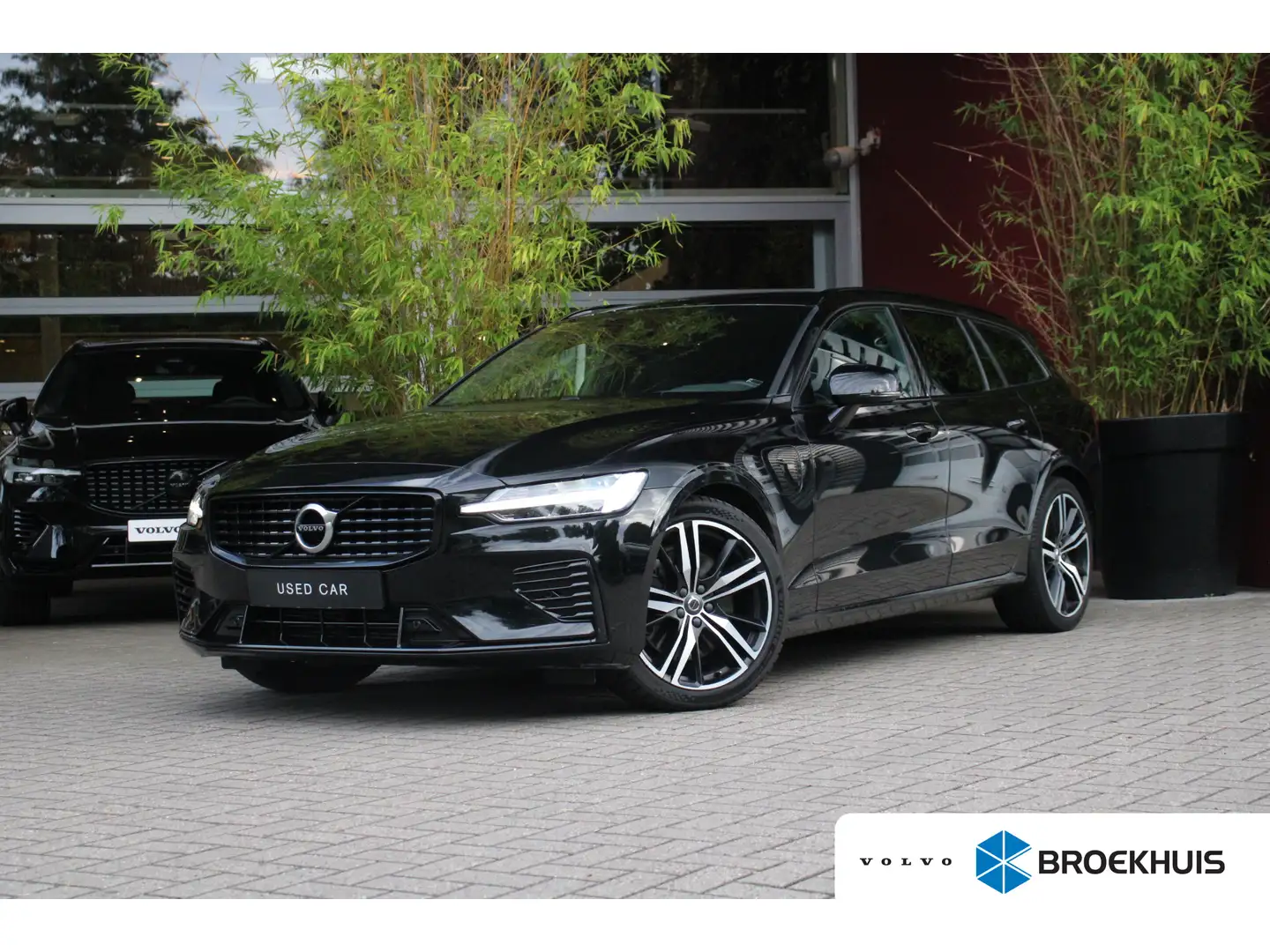 Volvo V60 2.0 T6 Twin Engine AWD R-Design | Harman/Kardon | Noir - 1