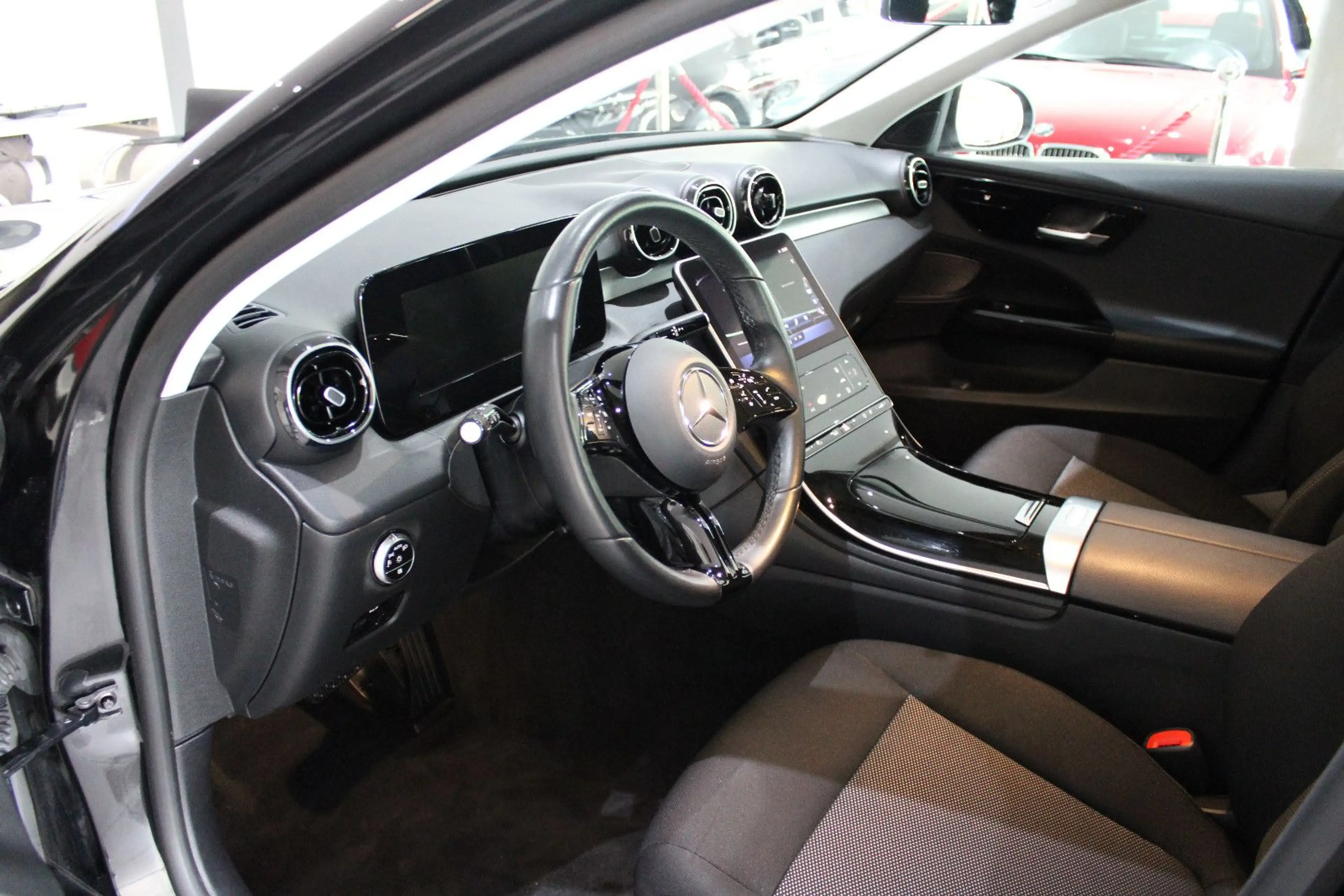 Mercedes-Benz C 200 d T AVANTGARDE BURMESTER AHK *I.HAND* — photo 3