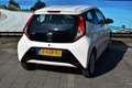 Toyota Aygo 1.0 VVT-i 72pk 5D x-play Limited Wit - thumbnail 25