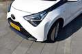Toyota Aygo 1.0 VVT-i 72pk 5D x-play Limited Wit - thumbnail 4