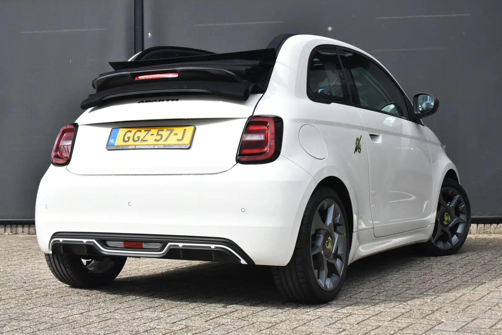 Abarth 500C 42 kWh Cabrio 3 Fase Verwacht !! | Achteruitrijcam Wit - 2