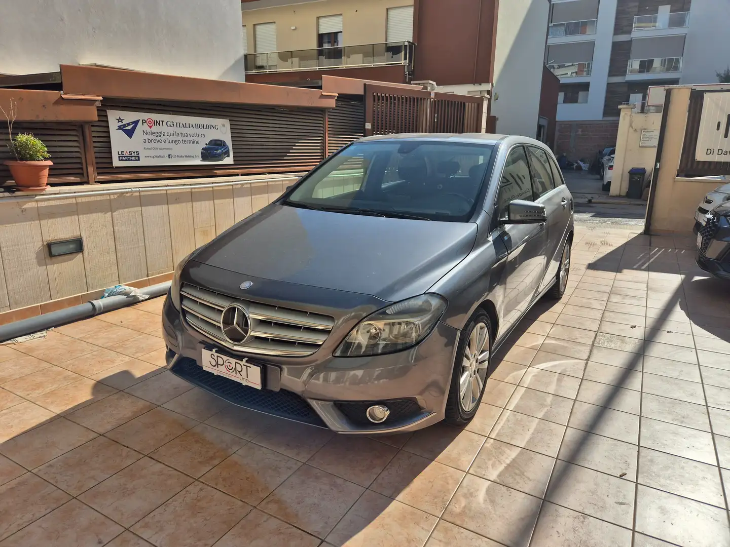 Mercedes-Benz B 180 B 180 cdi Executive auto Grigio - 1