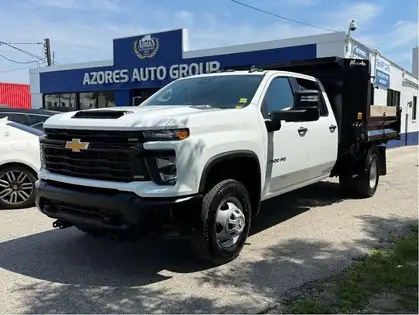  2025 Chevrolet Silverado 3500HD Chassis Work Truck Crew Cab 4WD   