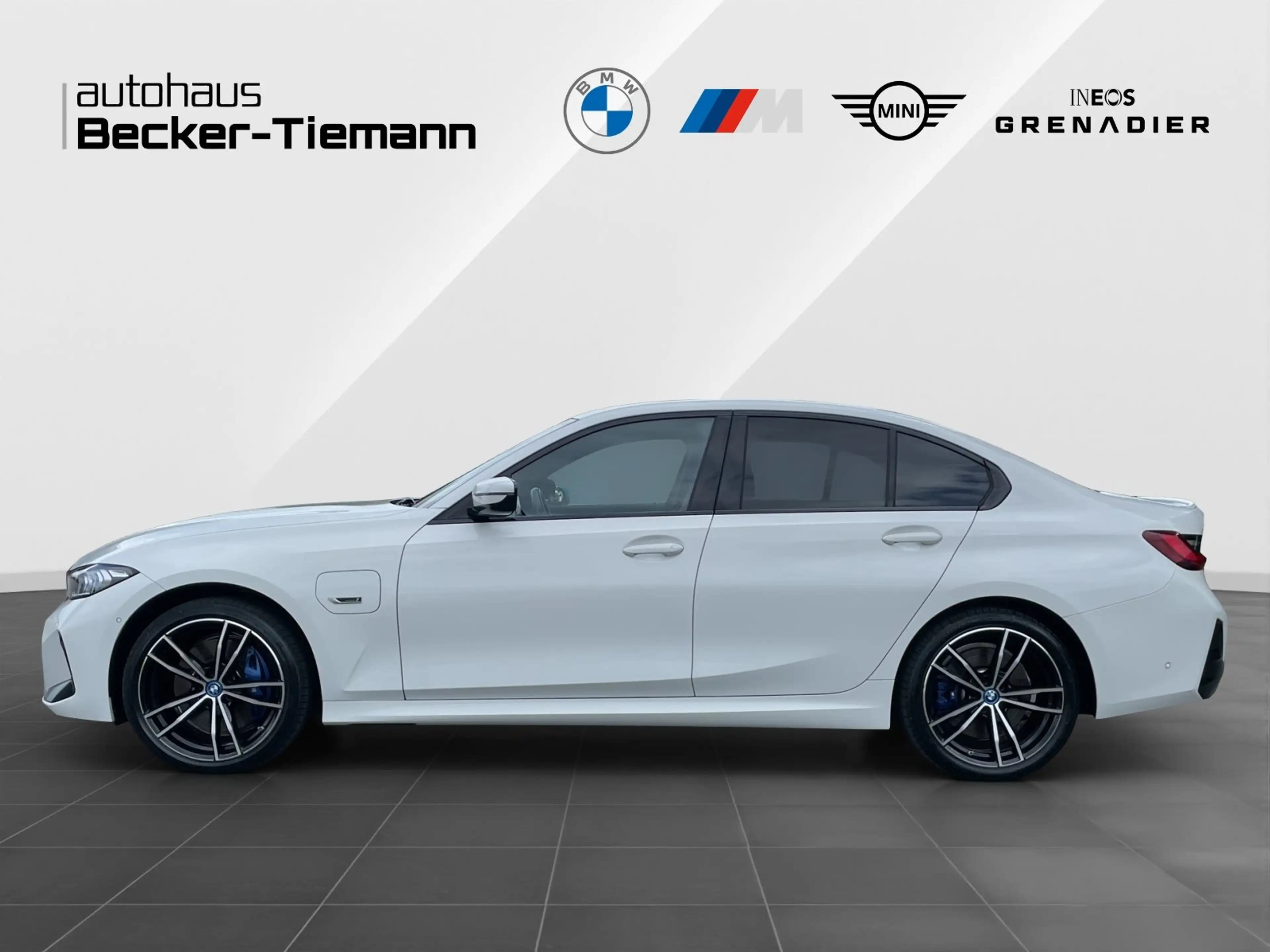 BMW 330 e Limousine LCI M Sport | Head-Up | 19" | HiFi etc — photo 3