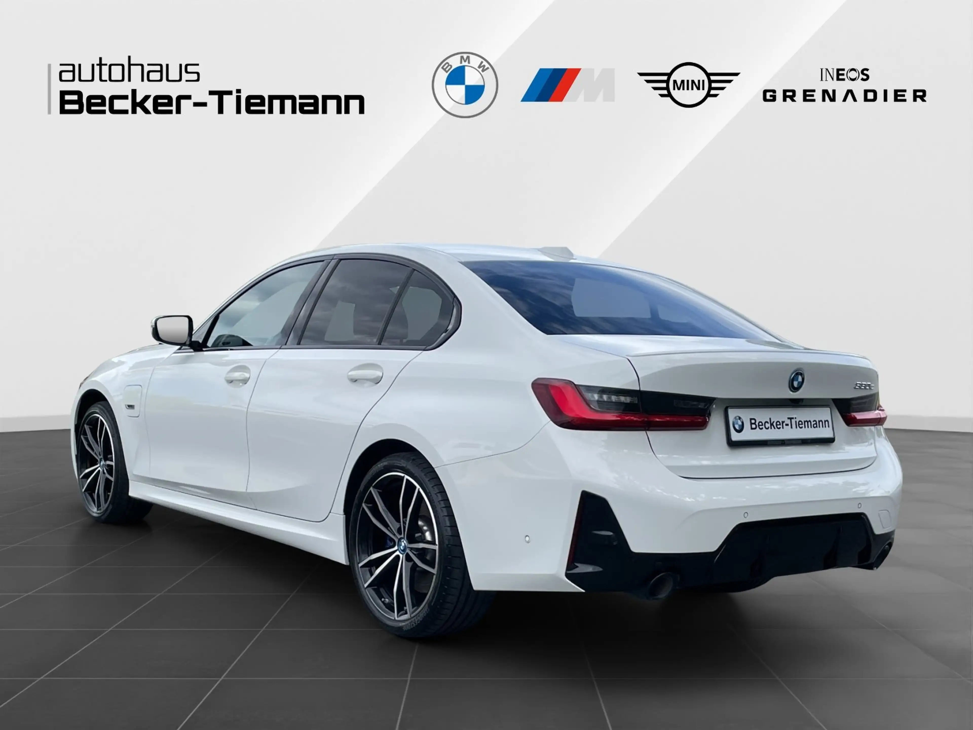BMW 330 e Limousine LCI M Sport | Head-Up | 19" | HiFi etc — photo 4
