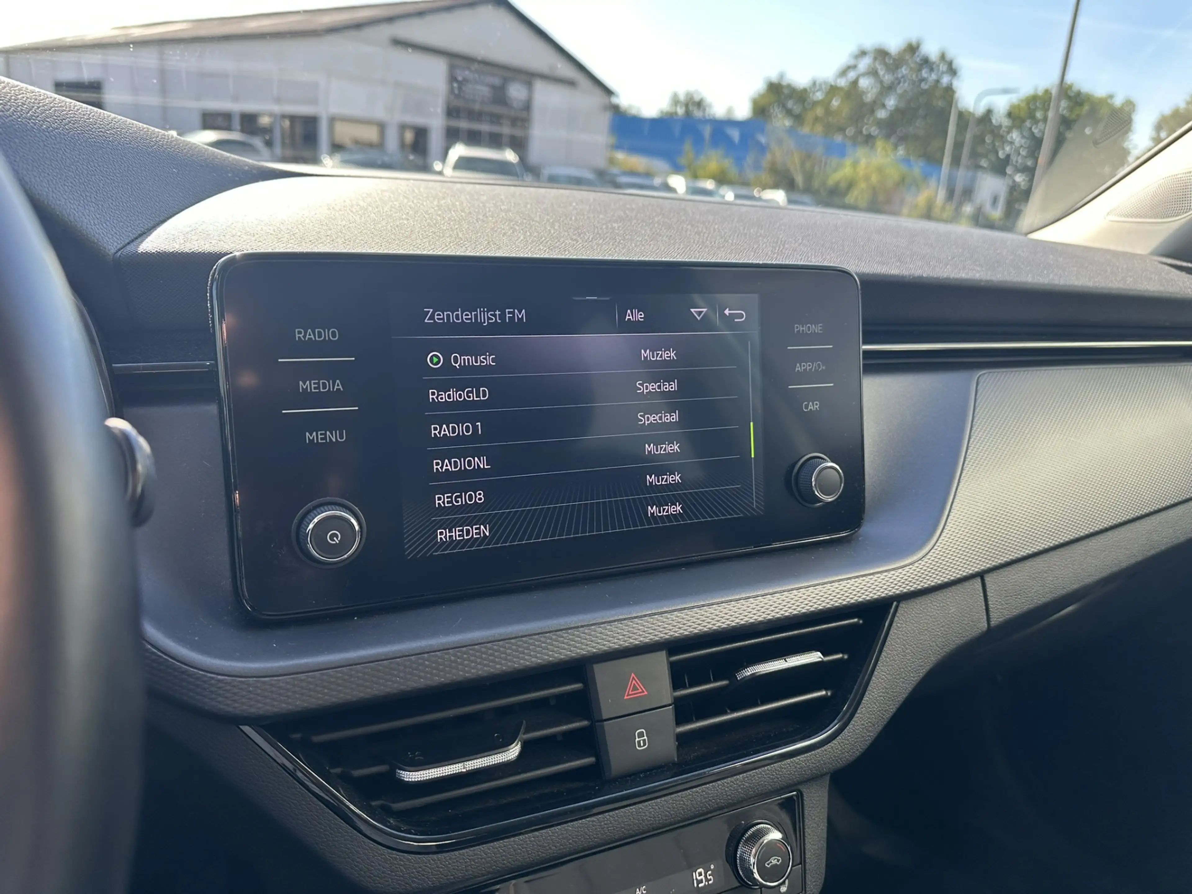 Skoda Kamiq 1.5 TSI ACT Business Edition | Trekhaak | Adapt. C — photo 32