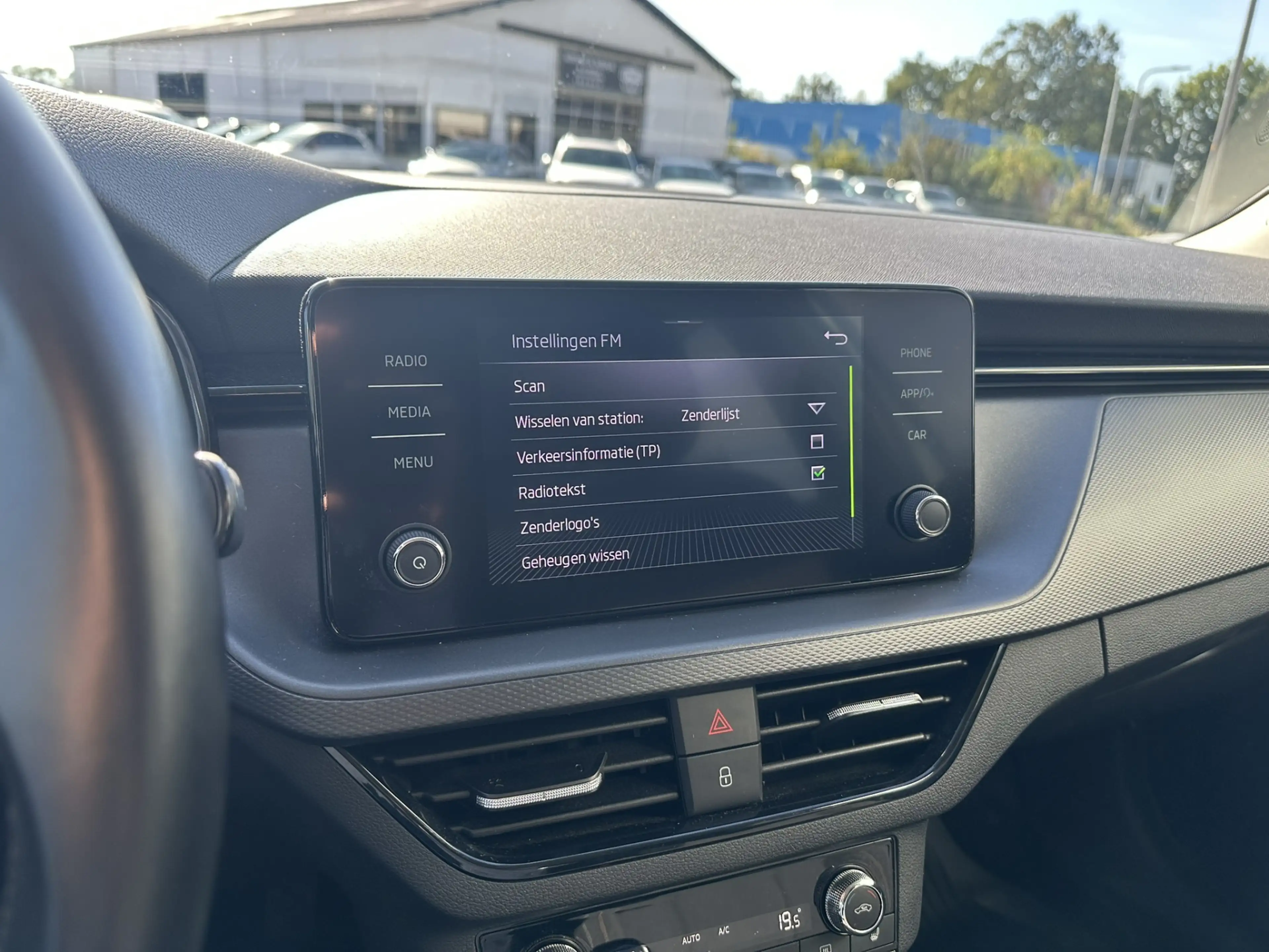Skoda Kamiq 1.5 TSI ACT Business Edition | Trekhaak | Adapt. C — photo 34