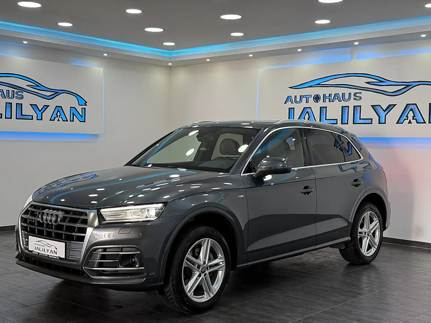 Audi Q5 2,0 TDI quattro, 3xS-LINE, AHK,ACC,VIRTUAL,LED,... Grau - 2