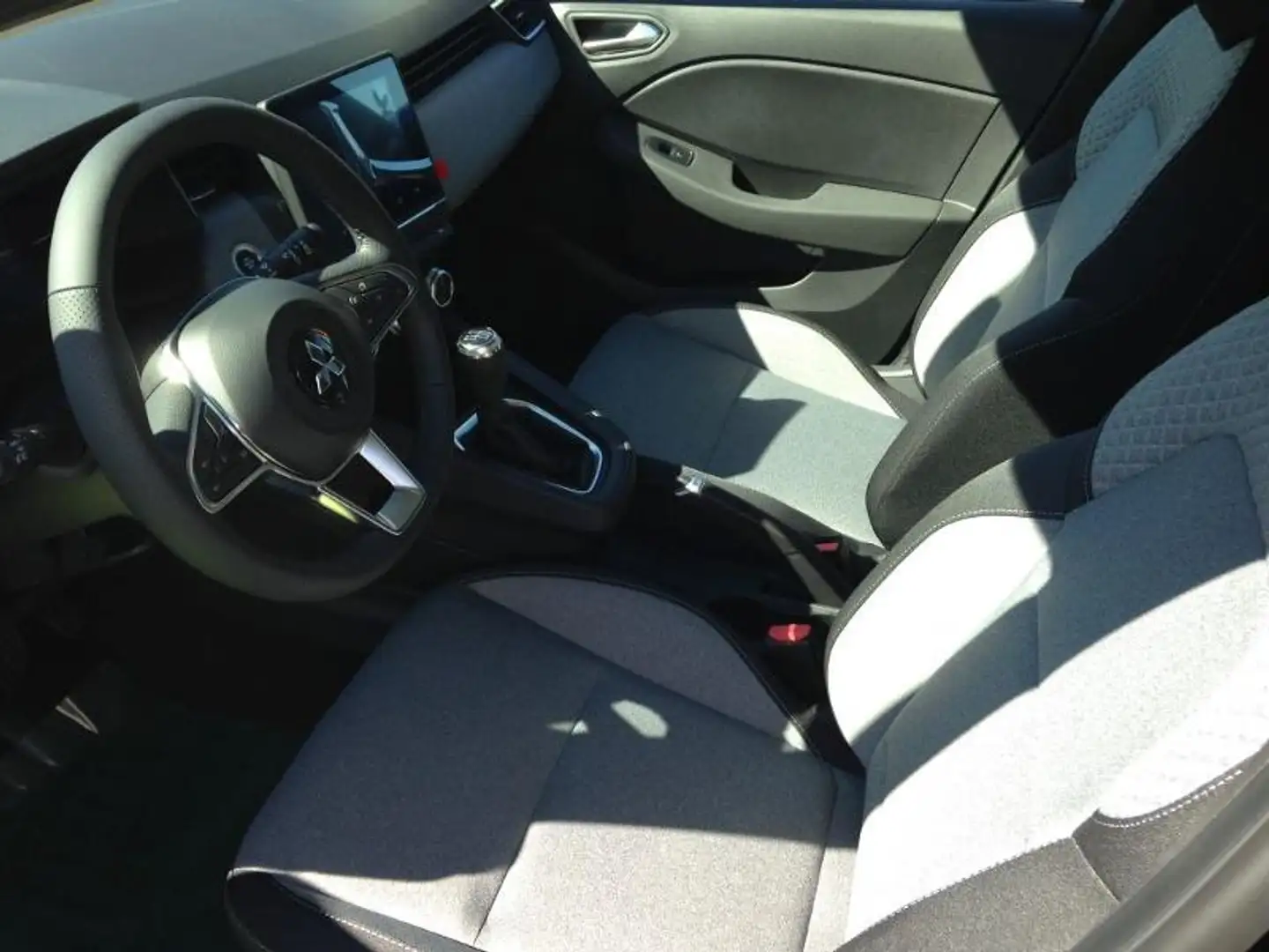 Mitsubishi Colt PLUS 1.0 T-Benziner 6-Gang Zwart - 2