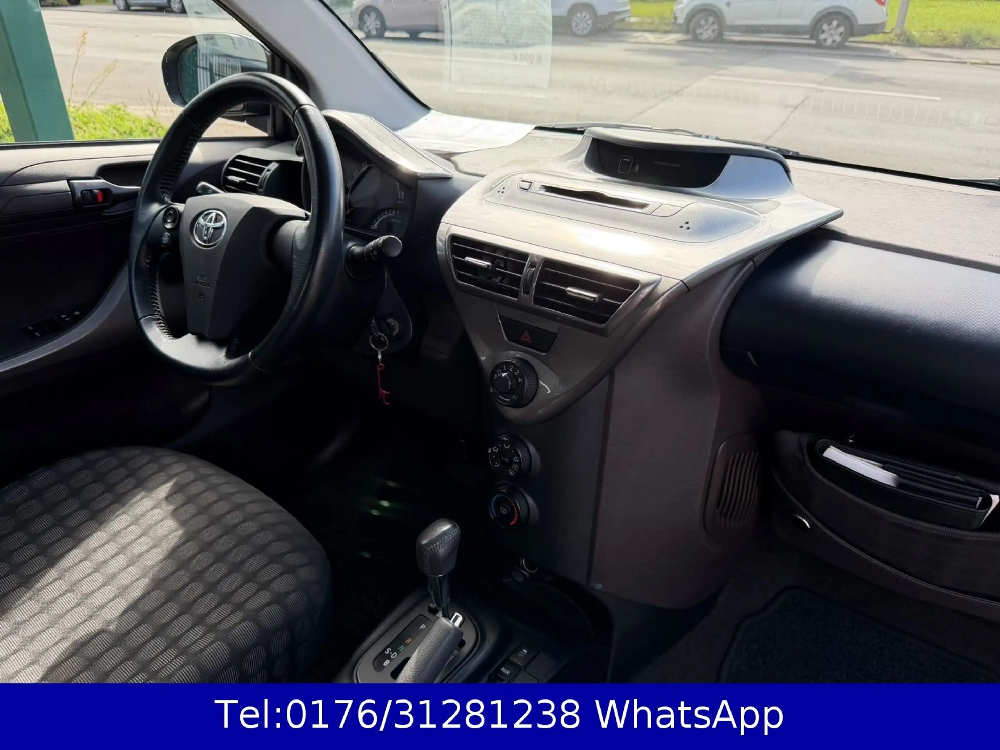 Toyota iQ iQ !! Automatik !! Klima !! 94 TKM !! Tüv-Neu — photo 14
