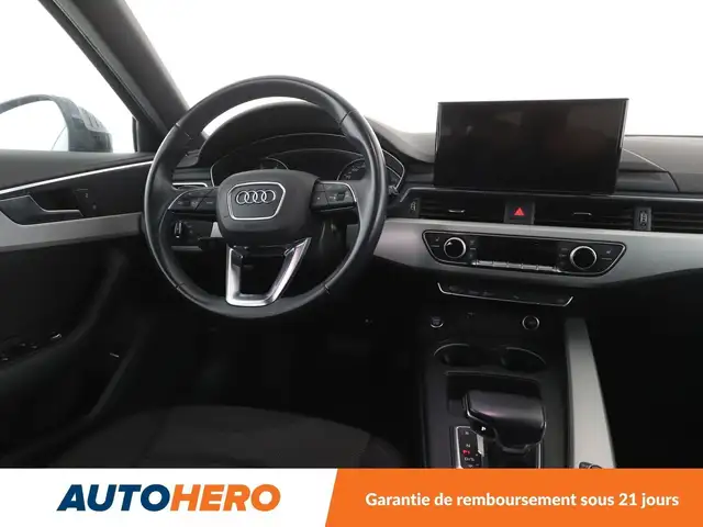 Audi A4 view 13