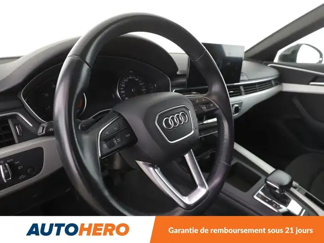 Audi A4 view 11