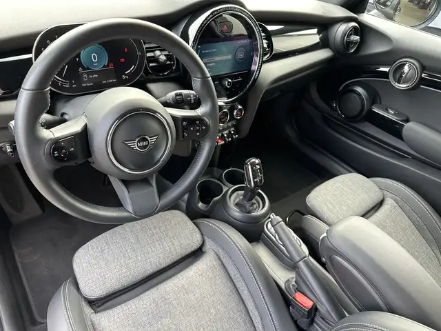 Mini Cooper Cooper view 7