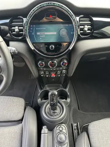 Mini Cooper Cooper view 11