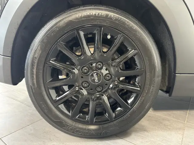 Mini Cooper Cooper view 3
