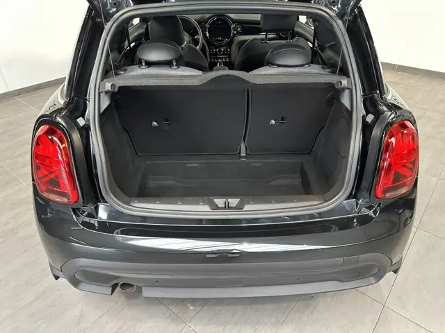 Mini Cooper Cooper view 6