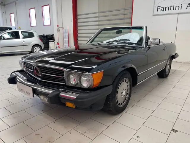 Mercedes-Benz SL view 6