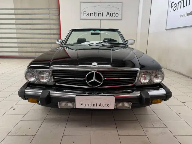 Mercedes-Benz SL view 10