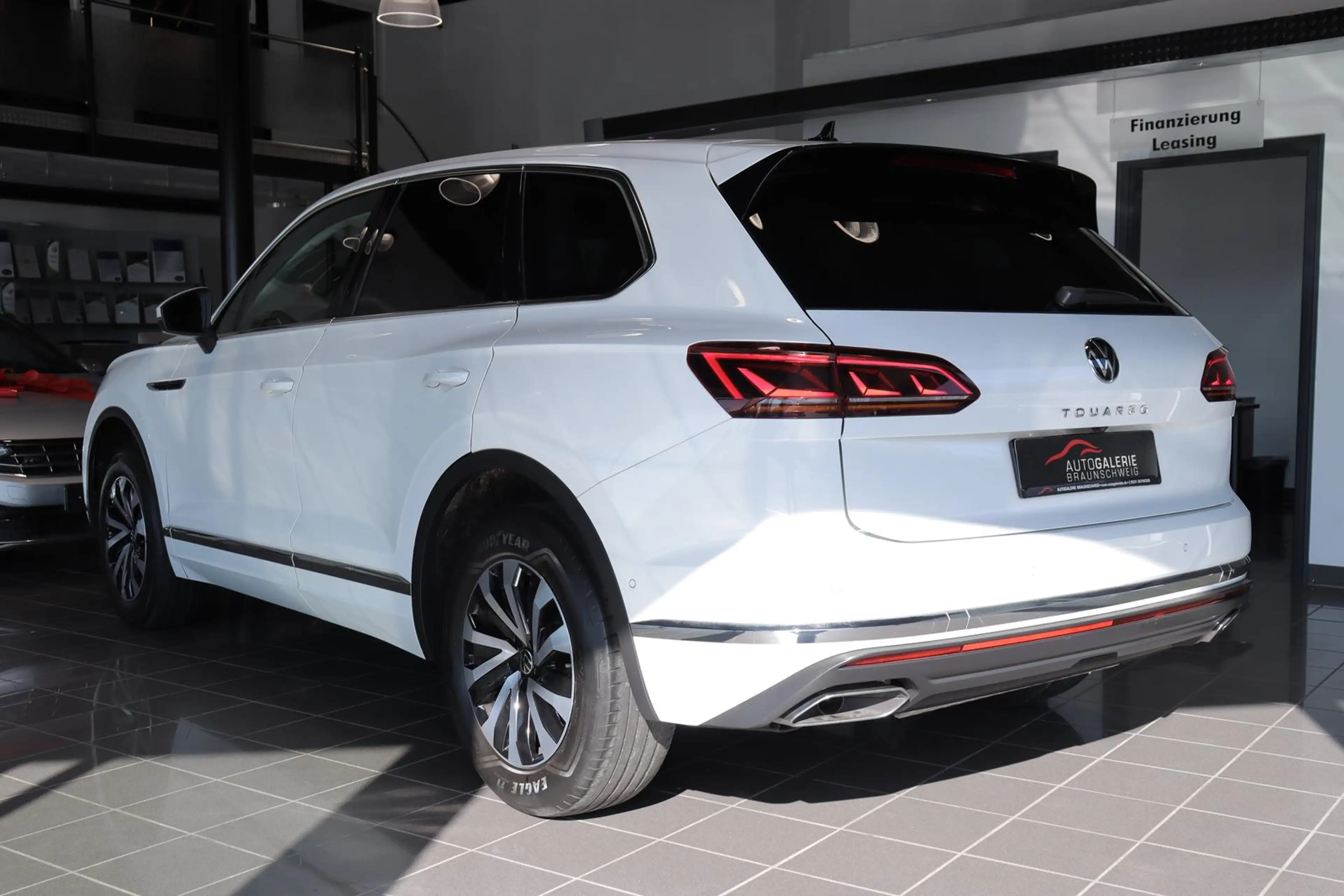 Volkswagen Touareg 3.0 TDI Elegance 4M *MATRIX*VIRTUAL*AHK* — photo 3