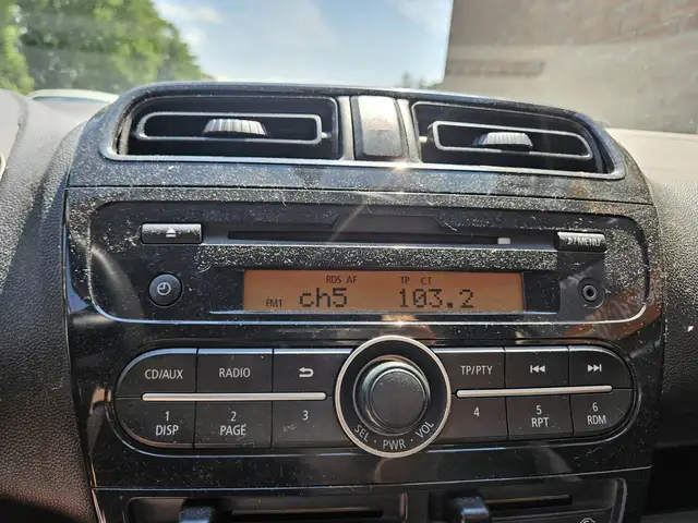 Mitsubishi Space Star view 7