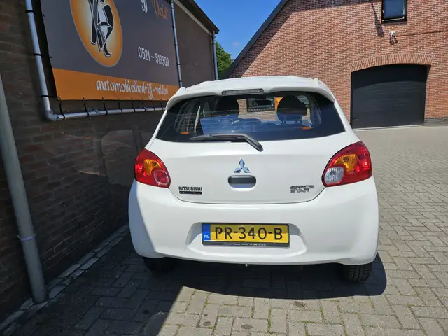Mitsubishi Space Star view 15