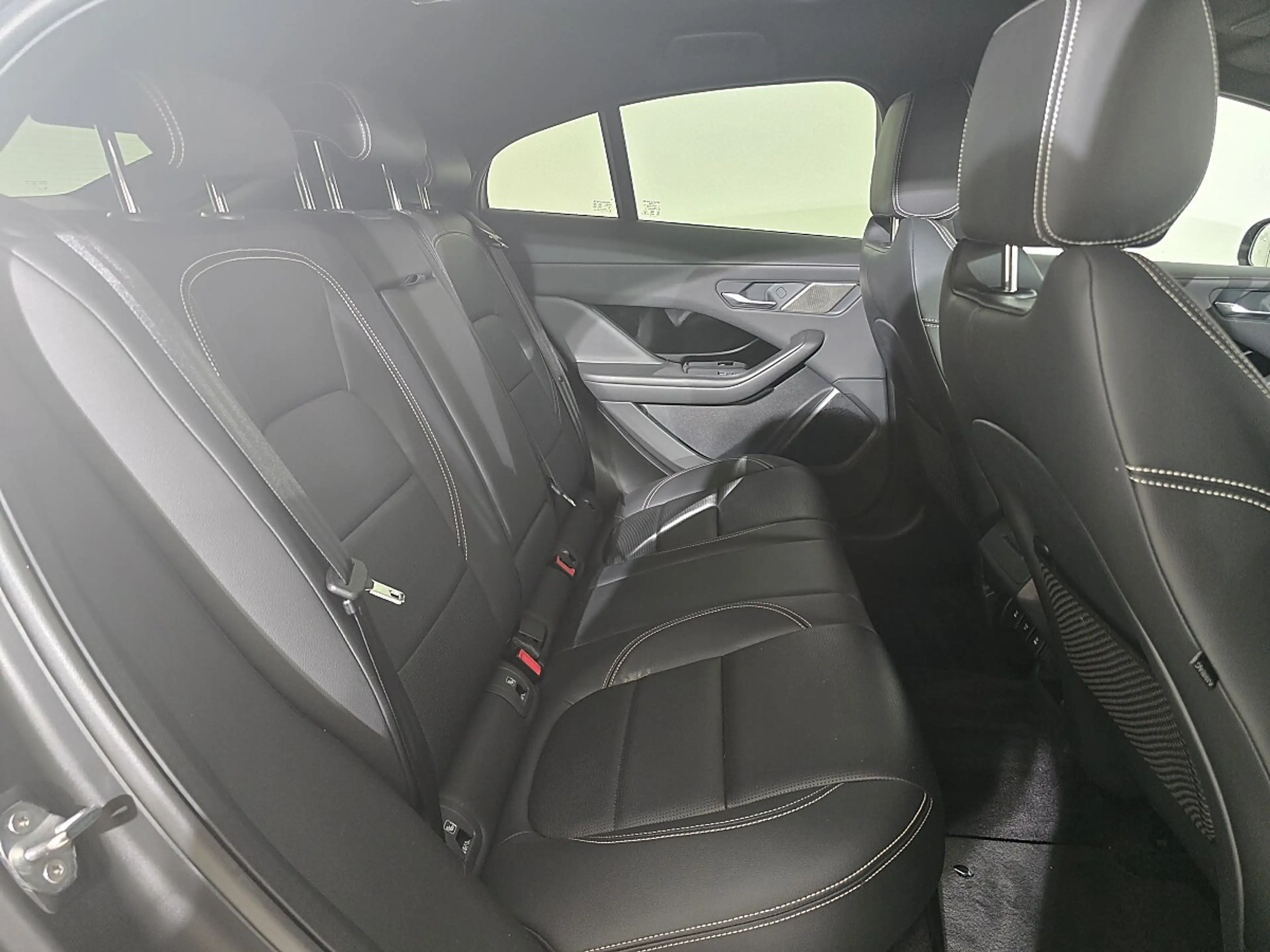 Jaguar I-Pace Austria Edition EV320 AWD | gebaut in Graz, ver... — photo 4