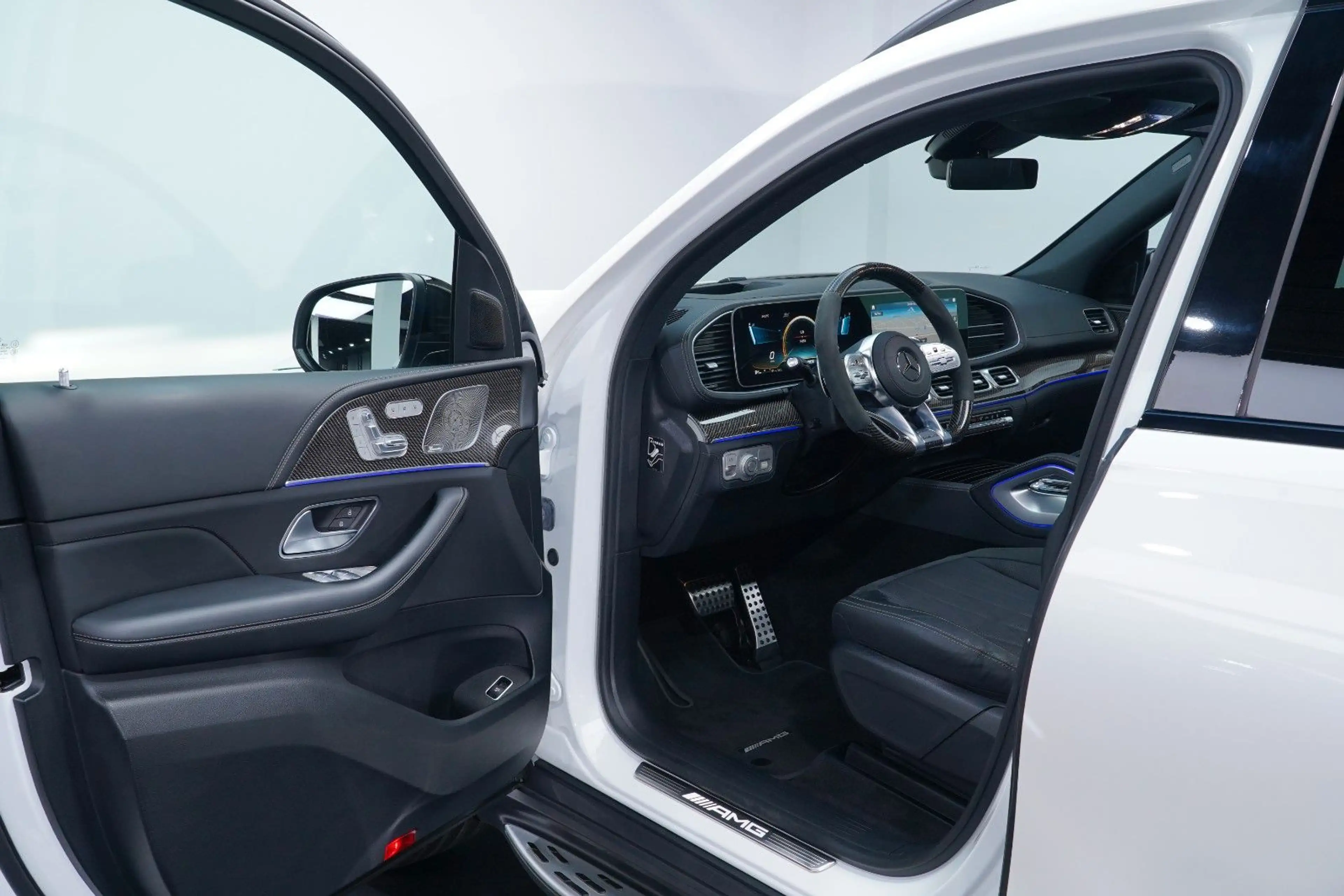 Mercedes-Benz GLS 63 AMG AMG GLS 63 4Matic+ PANO/TV/BURMESTER®/360/23"AMG — photo 9