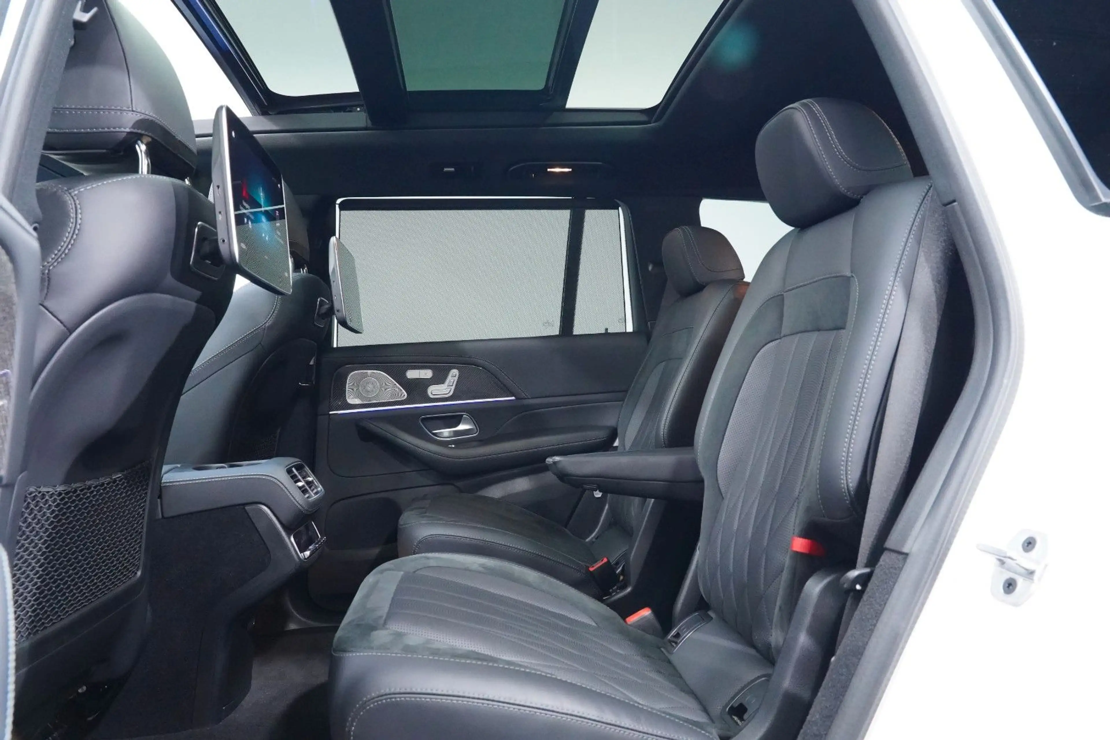 Mercedes-Benz GLS 63 AMG AMG GLS 63 4Matic+ PANO/TV/BURMESTER®/360/23"AMG — photo 13