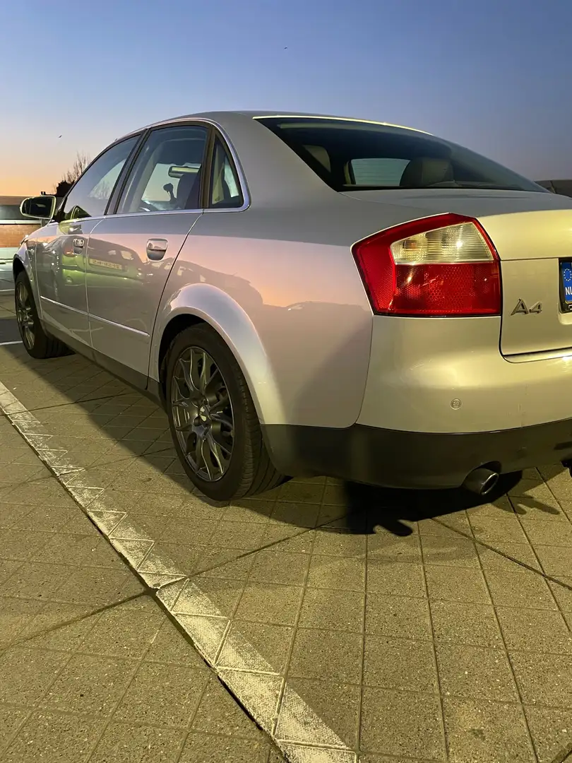 Audi A4 2.0 - 2